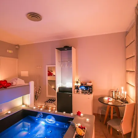 Alma בית הארחה 3*